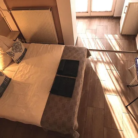 Bed & Breakfast Pensili Apartmanhaz