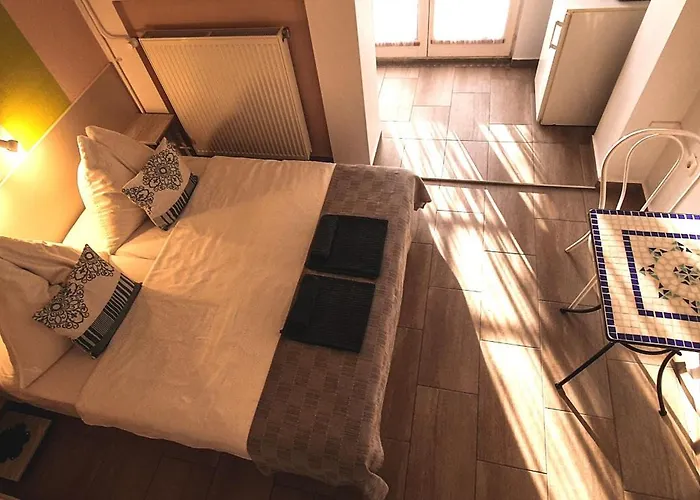 住宿加早餐酒店 Pensili Apartmanhaz